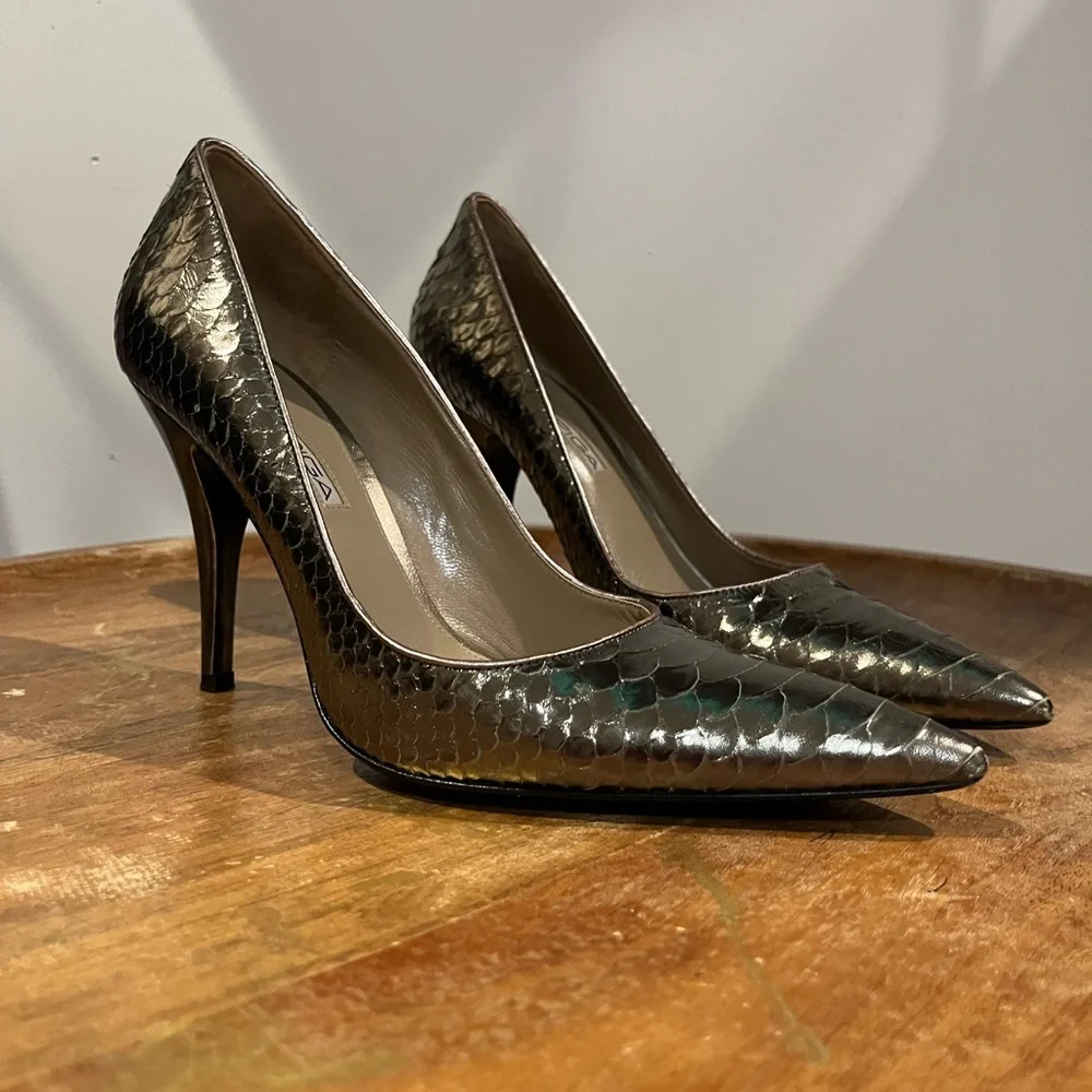 Vintage Via Spiga 4” Metallic heels - Picture 7 of 15